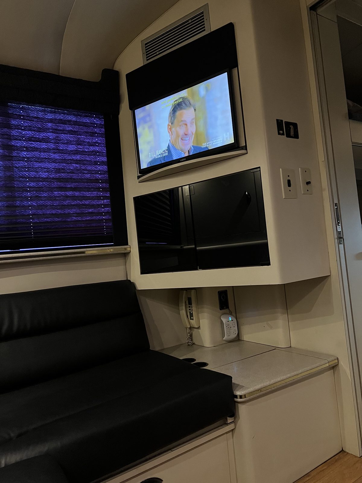 Lounge with LCD flat-panel TV